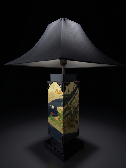 Shinsei Bloom Table Lamp. Product view